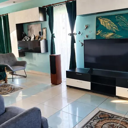 Vis De Primavara, Intreaga Cu 4 Dormitoare Si La Villa Limanu